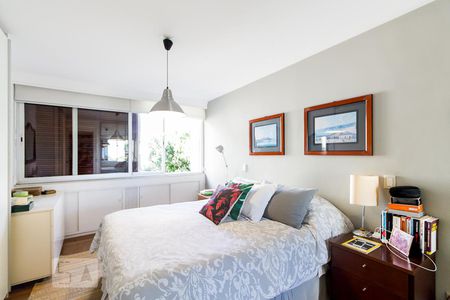 Apartamento à venda com 210m², 4 quartos e 2 vagasQuarto