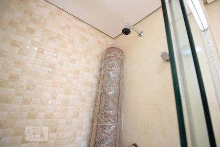 Chuveiro de apartamento para alugar com 3 quartos, 105m² em Vila Suzana, São Paulo