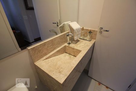 Pia de apartamento para alugar com 3 quartos, 105m² em Vila Suzana, São Paulo