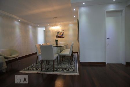 Sala de apartamento para alugar com 3 quartos, 105m² em Vila Suzana, São Paulo
