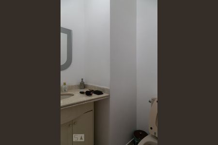 Lavabo de apartamento para alugar com 4 quartos, 141m² em Vila Mariana, São Paulo