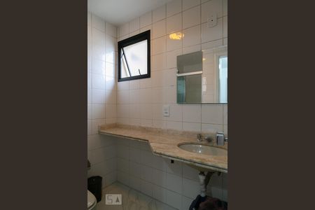 Banheiro  de apartamento para alugar com 4 quartos, 141m² em Vila Mariana, São Paulo