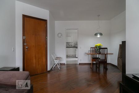 Sala de apartamento para alugar com 4 quartos, 141m² em Vila Mariana, São Paulo