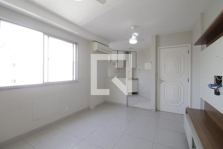 Sala de apartamento para alugar com 3 quartos, 68m² em Freguesia (jacarepaguá), Rio de Janeiro