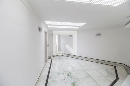Sala de casa de condomínio para alugar com 4 quartos, 469m² em Alphaville, Santana de Parnaíba