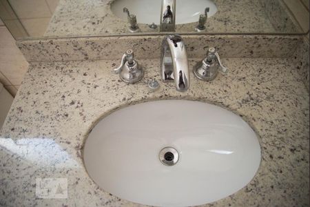 Banheiro suite 2  de apartamento à venda com 2 quartos, 130m² em Vila Pereira Barreto, São Paulo