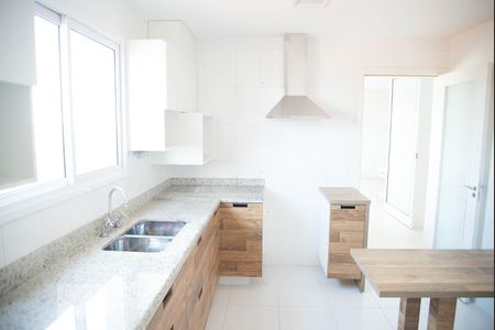 Apartamento à venda com 130m², 2 quartos e 4 vagasCozinha 