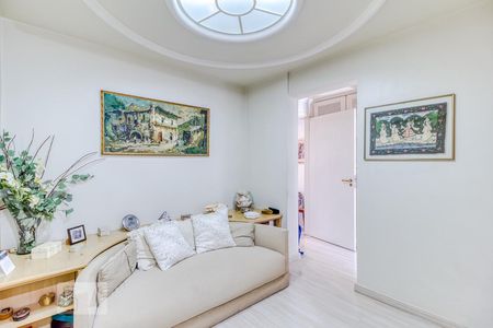 Apartamento à venda com 178m², 4 quartos e 4 vagasSala de estar