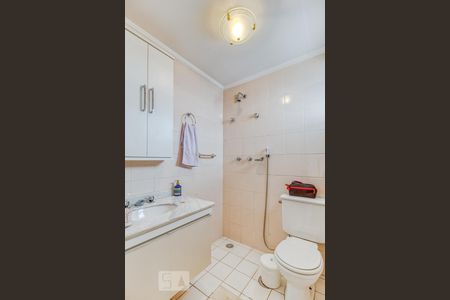 Apartamento à venda com 178m², 4 quartos e 4 vagasBanheiro da segunda suíte