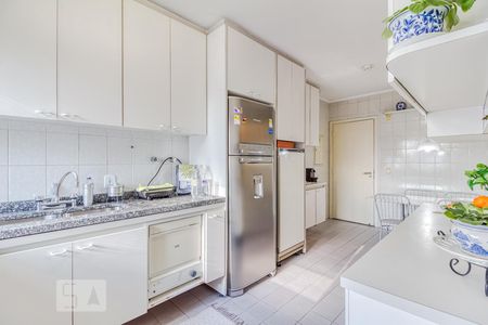 Apartamento à venda com 178m², 4 quartos e 4 vagasCozinha