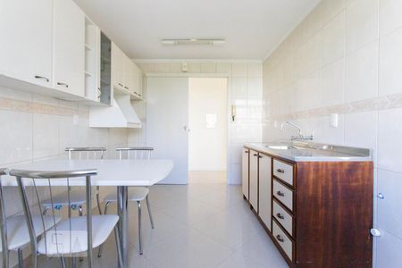 Apartamento para alugar com 75m², 2 quartos e 2 vagas Apartamento para alugar com 75m², 2 quartos e 2 vagasCozinha