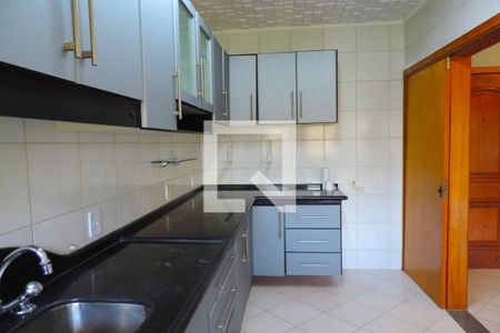 Apartamento para alugar com 80m², 2 quartos e 2 vagasCozinha