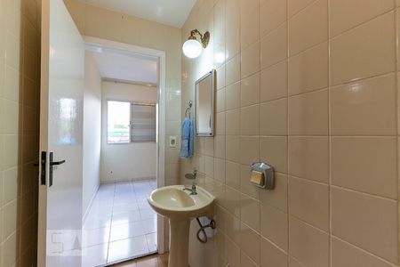 Banheiro de apartamento para alugar com 1 quarto, 49m² em Centro, Campinas
