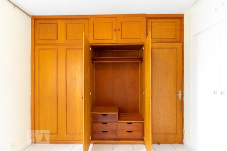 Detalhe Quarto de apartamento para alugar com 1 quarto, 49m² em Centro, Campinas