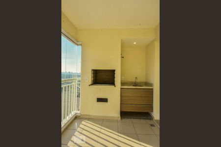 Apartamento para alugar com 123m², 3 quartos e 2 vagas Apartamento para alugar com 123m², 3 quartos e 2 vagasVaranda