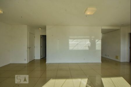 Apartamento para alugar com 123m², 3 quartos e 2 vagas Apartamento para alugar com 123m², 3 quartos e 2 vagasSala