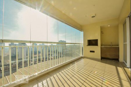 Apartamento para alugar com 123m², 3 quartos e 2 vagas Apartamento para alugar com 123m², 3 quartos e 2 vagasVaranda