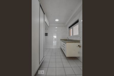 Apartamento para alugar com 123m², 3 quartos e 2 vagas Apartamento para alugar com 123m², 3 quartos e 2 vagasCozinha