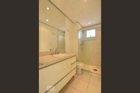 Apartamento para alugar com 123m², 3 quartos e 2 vagas Apartamento para alugar com 123m², 3 quartos e 2 vagasBanheiro 02