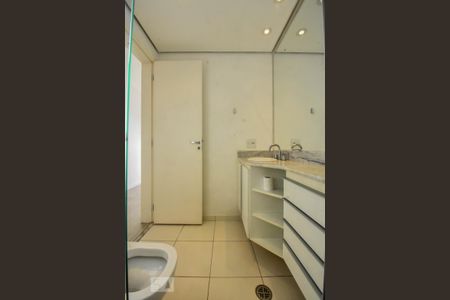 Apartamento para alugar com 123m², 3 quartos e 2 vagas Apartamento para alugar com 123m², 3 quartos e 2 vagasBanheiro Suíte 01