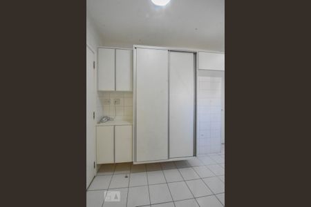 Apartamento para alugar com 123m², 3 quartos e 2 vagas Apartamento para alugar com 123m², 3 quartos e 2 vagasCozinha