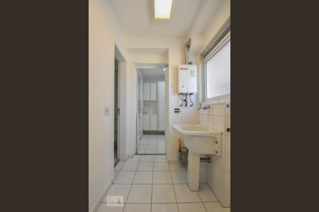 Apartamento para alugar com 123m², 3 quartos e 2 vagas Apartamento para alugar com 123m², 3 quartos e 2 vagasLavanderia
