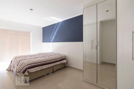 Casa à venda com 245m², 4 quartos e 4 vagasSuíte 4