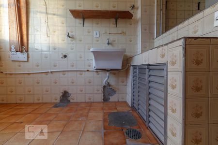 Apartamento para alugar com 130m², 3 quartos e 1 vagaÁrea de Serviço