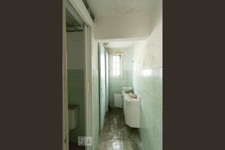 Casa para alugar com 120m², 2 quartos e 2 vagasBanheiro Social