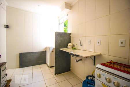 Apartamento para alugar com 50m², 2 quartos e 1 vaga Apartamento para alugar com 50m², 2 quartos e 1 vagaCozinha e Área de Serviço