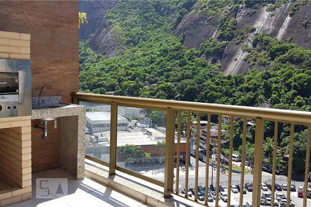 Apartamento à venda com 90m², 2 quartos e 1 vagaVaranda