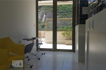 Apartamento à venda com 90m², 2 quartos e 1 vagaÁrea comum - Lavanderia