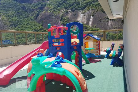 Apartamento à venda com 90m², 2 quartos e 1 vagaÁrea comum - Parquinho