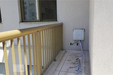 Apartamento à venda com 90m², 2 quartos e 1 vagaVaranda