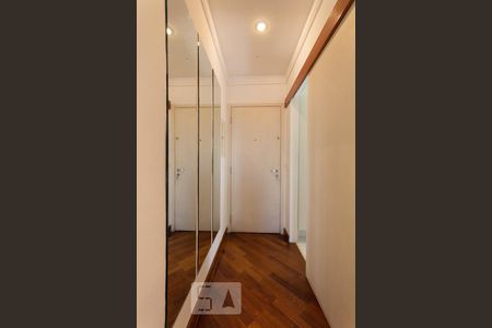 Entrada de apartamento para alugar com 2 quartos, 67m² em Vila Andrade, São Paulo