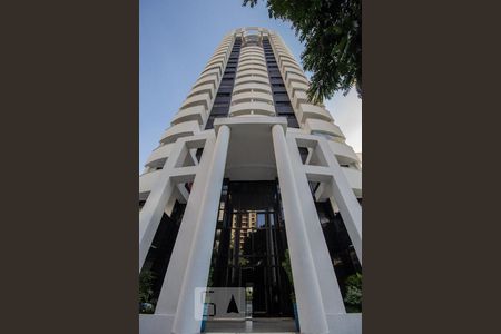 Apartamento para alugar com 67m², 2 quartos e 1 vagaFachada