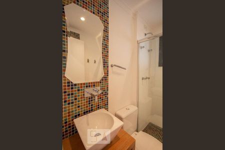 Lavabo de apartamento para alugar com 2 quartos, 67m² em Vila Andrade, São Paulo