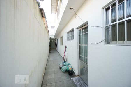 Casa à venda com 280m², 4 quartos e 2 vagasCorredor lateral