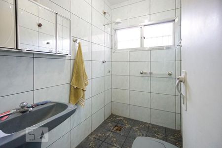 Banheiro de casa à venda com 4 quartos, 230m² em Parque Boturussu, São Paulo