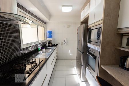 Apartamento para alugar com 160m², 4 quartos e 2 vagasCozinha