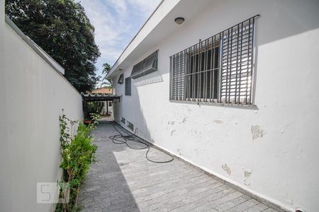 Casa à venda com 300m², 4 quartos e 6 vagasCorredor Lateral