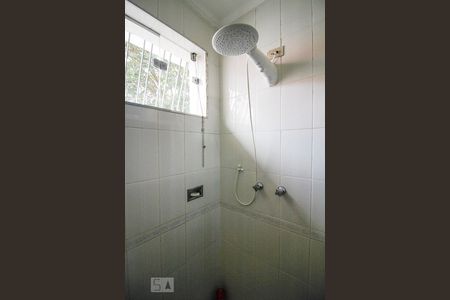 Casa à venda com 300m², 4 quartos e 6 vagasBanheiro da Suíte 2