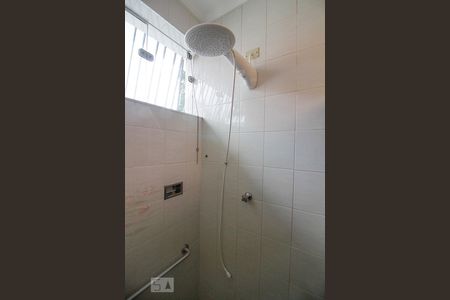 Casa à venda com 300m², 4 quartos e 6 vagasBanheiro da Suíte