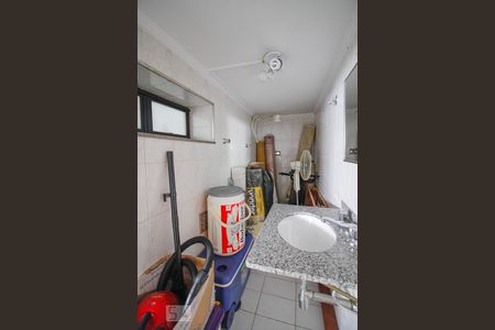 Casa à venda com 300m², 4 quartos e 6 vagasBanheiro 2