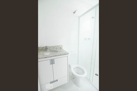 Banheiro Social de apartamento para alugar com 3 quartos, 95m² em Campestre, Santo André