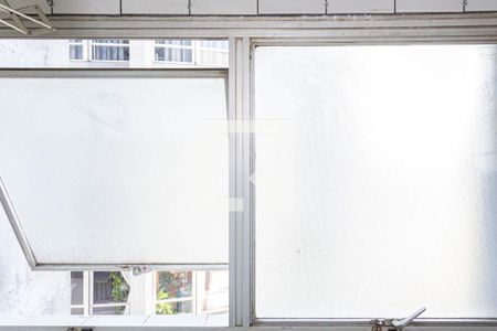 Apartamento para alugar com 65m², 2 quartos e 1 vagaÁrea de Serviço