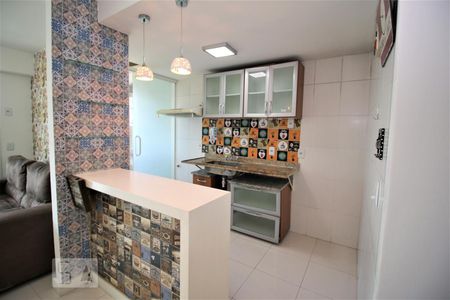 Apartamento para alugar com 80m², 2 quartos e 1 vagaCozinha 