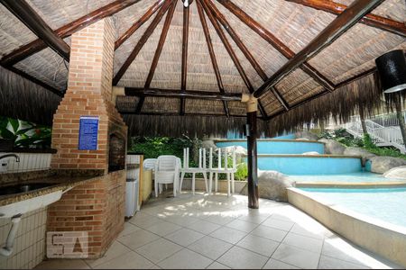 Apartamento para alugar com 80m², 2 quartos e 1 vagaÁrea comum - Churrasqueira