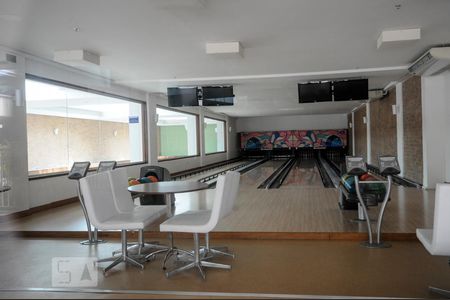 Apartamento para alugar com 80m², 2 quartos e 1 vagaÁrea comum - Boliche