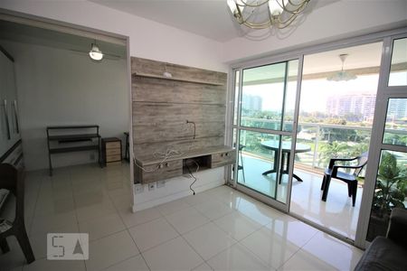 Apartamento para alugar com 80m², 2 quartos e 1 vagaSala